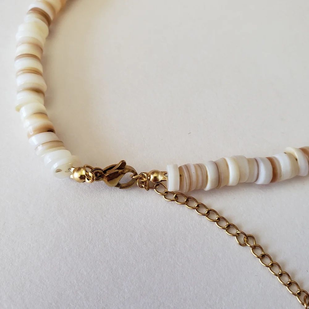 shell beaded necklace with blue stone and gold tone hardware, - Picture 6 of 6